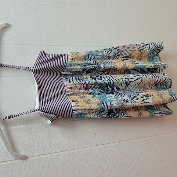 GIRLS ROXY CRYSTAL LIGHT SIZE SMALL (8) DRESS - Picture 5 of 8